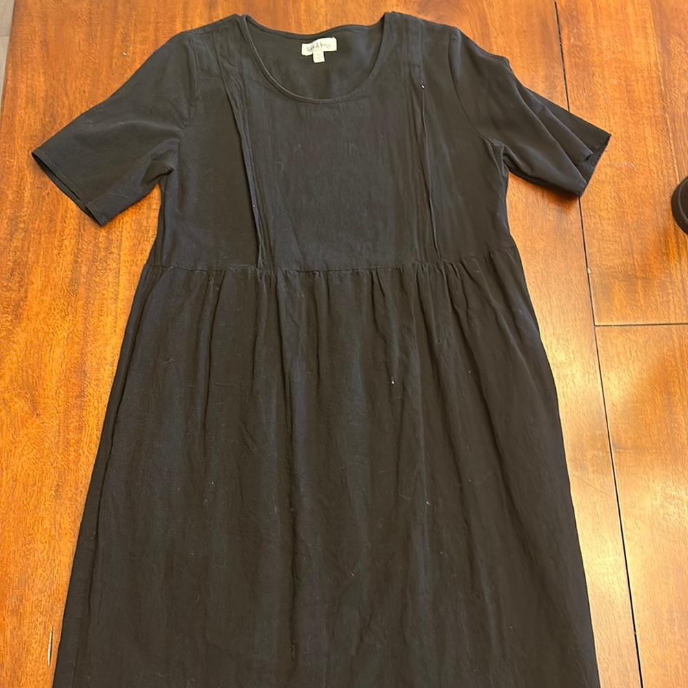 Nursing dress in black. Size xl. Wren and ivory.